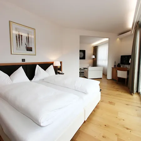 Turmhotel Victoria Hotel 4*