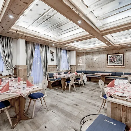 Turmhotel Victoria Νταβός