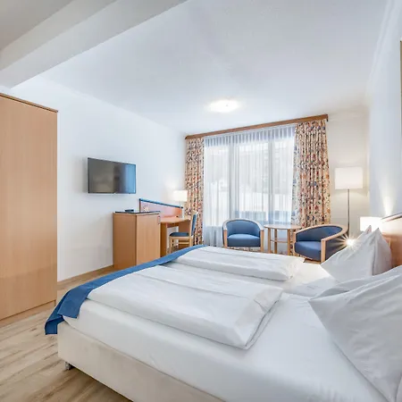 Ξενοδοχείο Turmhotel Victoria 4*