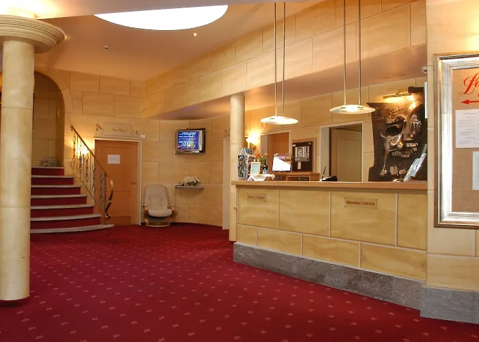 מלון Turmhotel Victoria