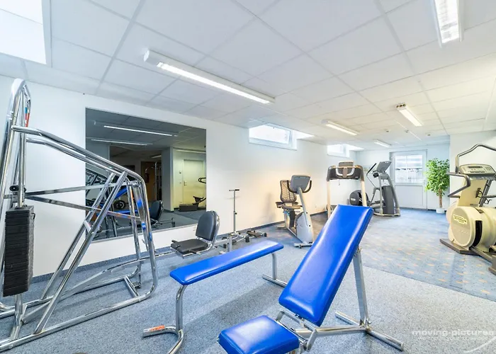 מלון Turmhotel Victoria 4*