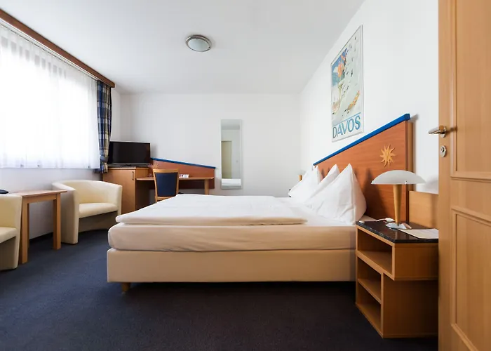 Turmhotel Victoria מלון