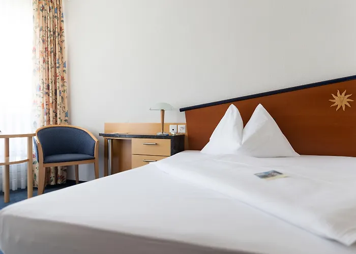 מלון Turmhotel Victoria 4*