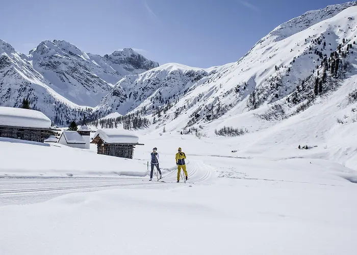 מלון Turmhotel Victoria 4*